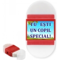 Ascutitoare rosie cu radiera, Tu esti un copil special!